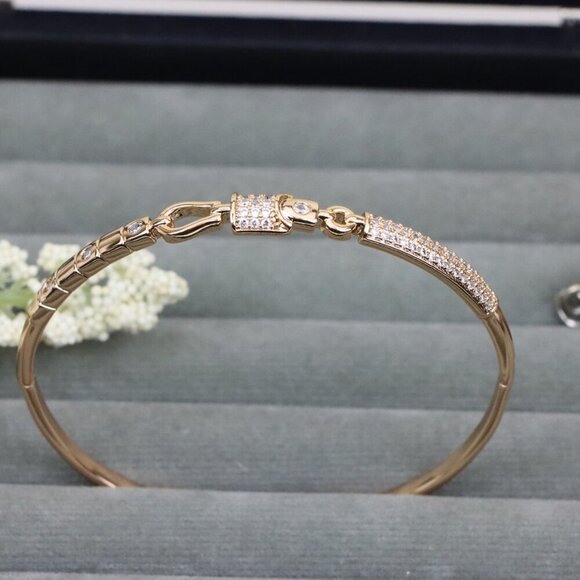 Elegant Rose Gold Bangle with Sparkling Crystal Detailing, XPBL0512 - Picture 12 of 12